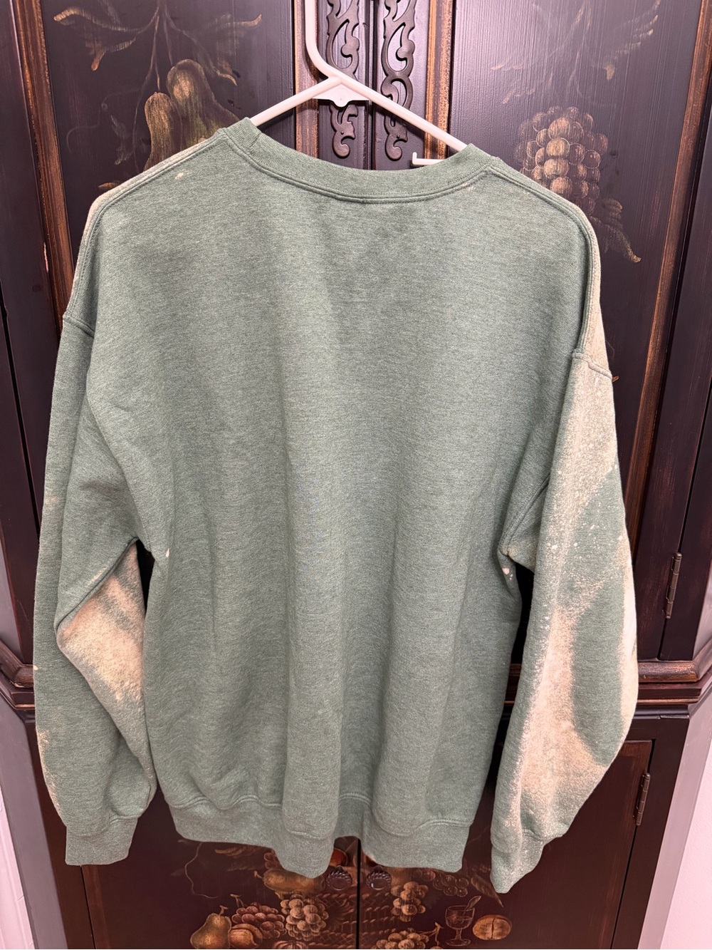 Coraline Bleached Sweatshirt Green Graphic Crewneck Women’s Size L - Picture 3 of 3